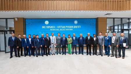 Үш бөлмелі пәтер еңбегімен үлгі болған әкеге табысталды