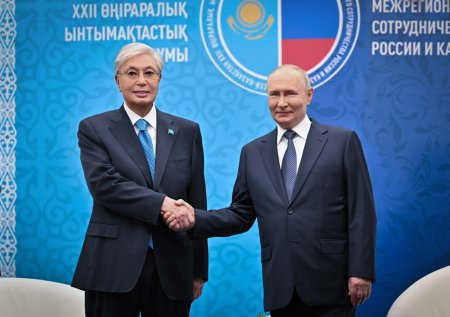 Тоқаев Ресей Президенті Владимир Путинмен кездесті