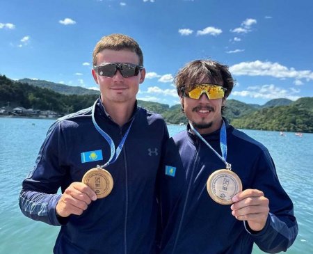 Кирилл Тубаев пен Полат Төребеков Азия чемпионы атанды