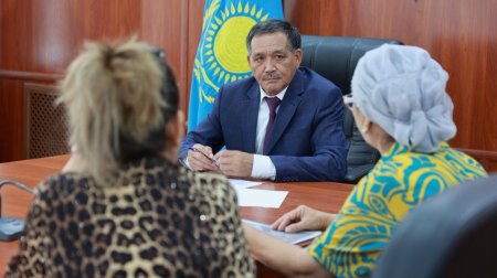 Аудан әкімі тұрғындарға жеке қабылдау өткізді