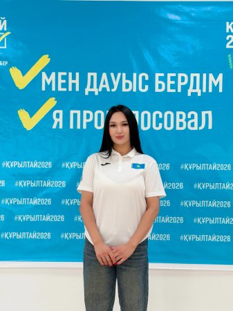 Азия чемпионы А. Рүстемова сайлау учаскесінде өз таңдауын жасады
