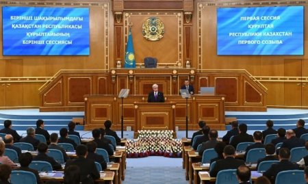 Президент:   «Біз жасампаз ұлт ретінде ақиқат пен аңыздың, шындық пен өтіріктің ара жігін ажыратып, жағымсыз кеселдерден біржола арылуымыз керек