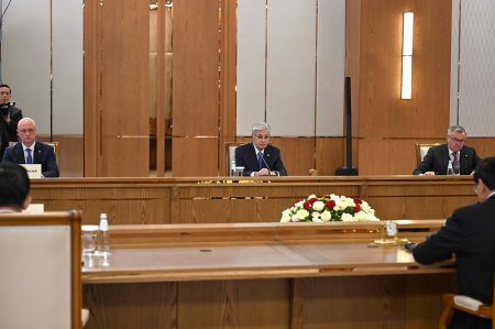Қасым-Жомарт Тоқаев пен Тхонглун Сисулит кеңейтілген құрамда келіссөз жүргізді