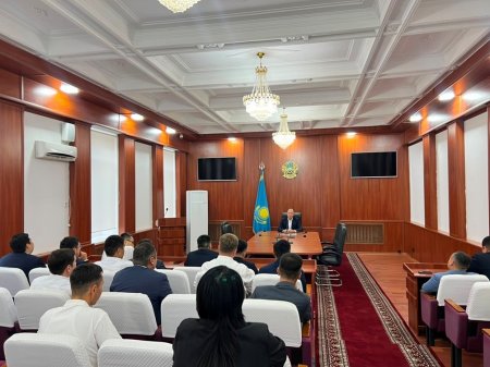Мемлекеттік қызметшілер арасында семинар-кеңес өтті