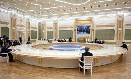 Президент Дүниежүзілік банктің бағалауынша, жоспарланған инфрақұрылымдық міндеттер толық жүзеге асырылса, 2040 жылға қарай Каспий арқылы жүк тасымалы төрт есе ұлғаятынын айтты