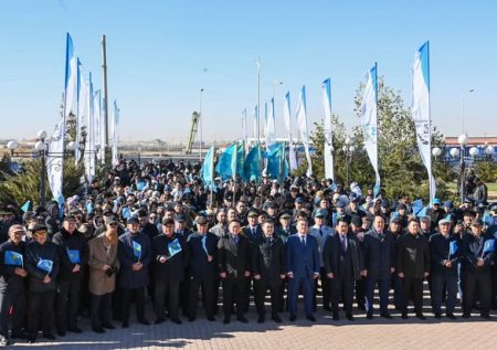 Мемлекеттік ту көтеру рәсімі өтті